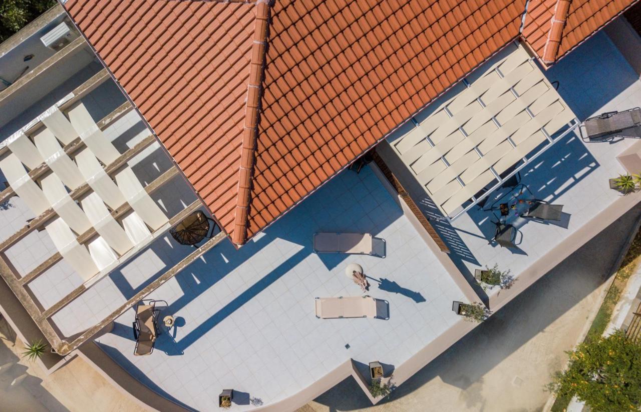 Iria'S Luxury Apartments Ліменарія Екстер'єр фото